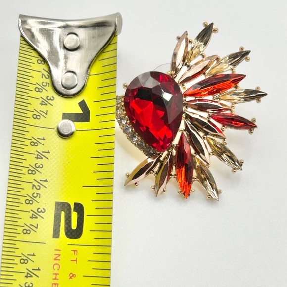Radiant Red and Gold Fan Rhinestone Crystal Earrings-New! - Picture 6 of 6
